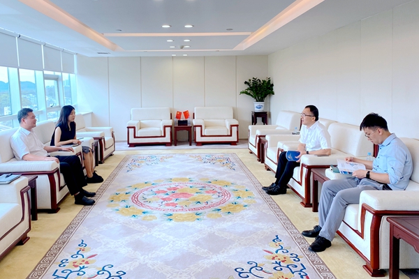 中小擔(dān)保與進(jìn)出口銀行廣西分行、郵儲銀行廣西區(qū)分行洽談業(yè)務(wù)合作